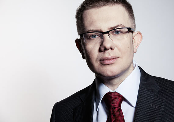 Paweł Budrewicz portret biznesowy radca prawny, przedsiębiorca, ekspert ds. wolności gospodarczej w Centrum im. Adama Smitha, właściciel Kancelarii Budrewicz fotograf Krzysztof Zaleski
